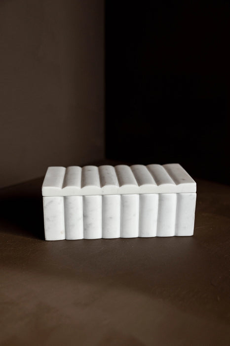 Fluted Memory Box Marble Scallop Design White
